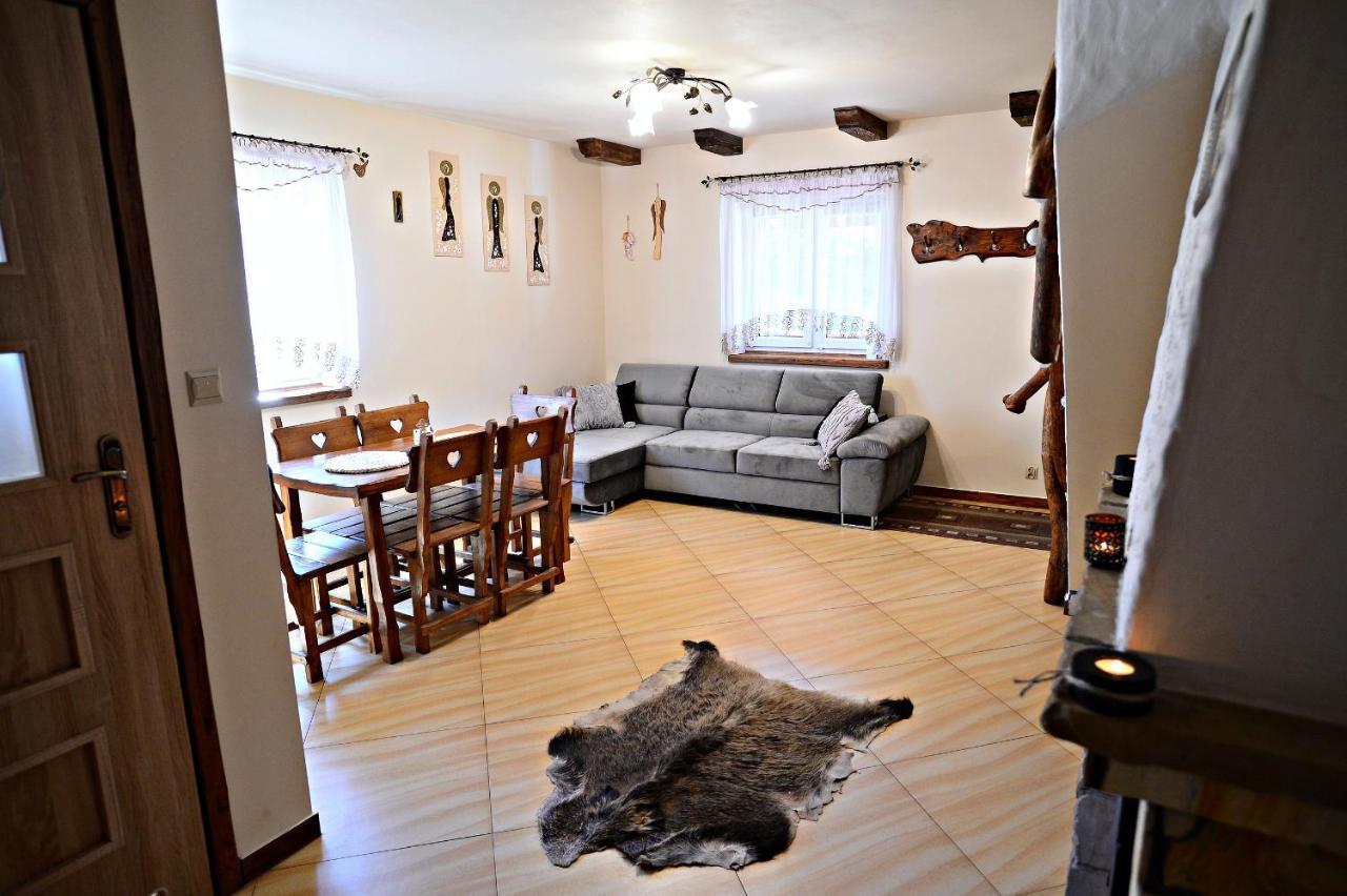 Drozdówka nad Soliną - Chata z Kominkiem Exterior foto