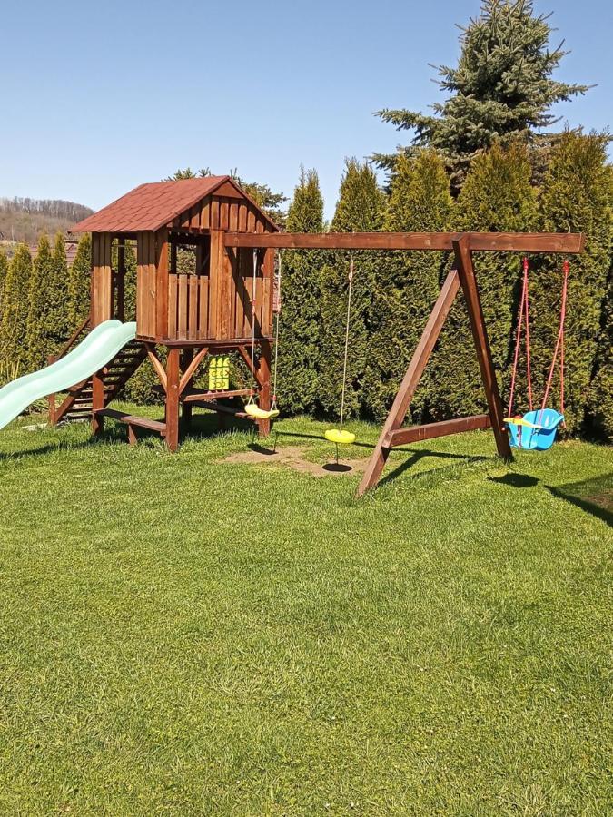 Drozdówka nad Soliną - Chata z Kominkiem Exterior foto