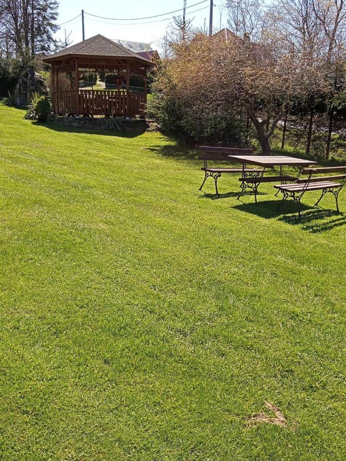Drozdówka nad Soliną - Chata z Kominkiem Exterior foto